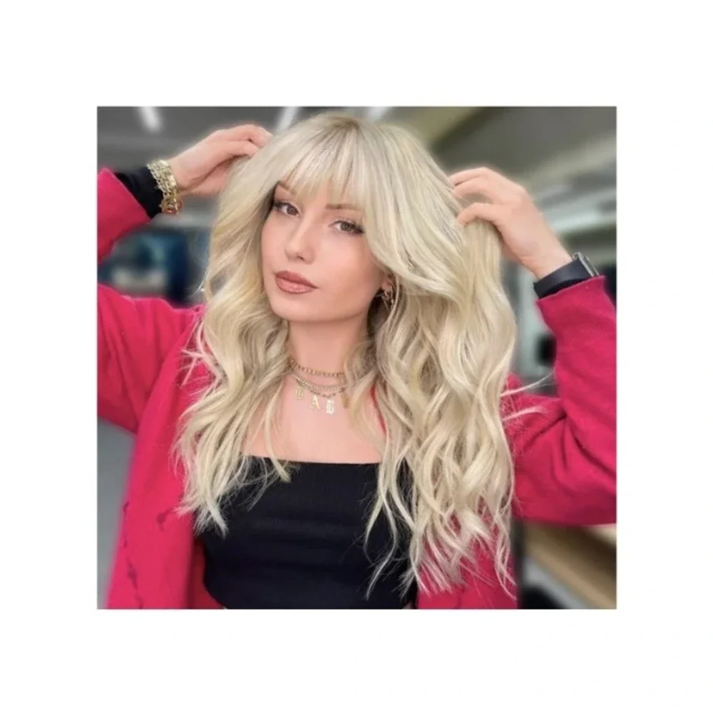 20 Inch Blonde Wavy Wig with Bangs Synthetic Medium Length Curly Hair Natural